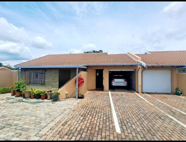 2 BEDROOM PROPERTY TO RENT IN DIE HOEWES